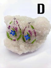 Load image into Gallery viewer, Large Flower Earrings