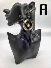 Load image into Gallery viewer, Large Flower Earrings