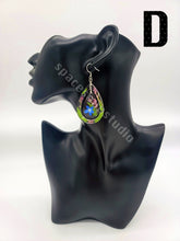Load image into Gallery viewer, Large Flower Earrings
